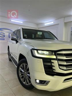 تۆیۆتا لاند کروزەر